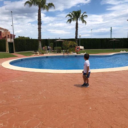 New Apartment In Torrevieja , Punta Prima Orihuela Costa With Pool أوريويلا المظهر الخارجي الصورة