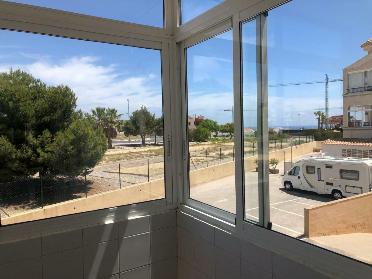 New Apartment In Torrevieja , Punta Prima Orihuela Costa With Pool أوريويلا المظهر الخارجي الصورة