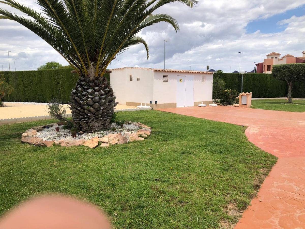 New Apartment In Torrevieja , Punta Prima Orihuela Costa With Pool أوريويلا المظهر الخارجي الصورة