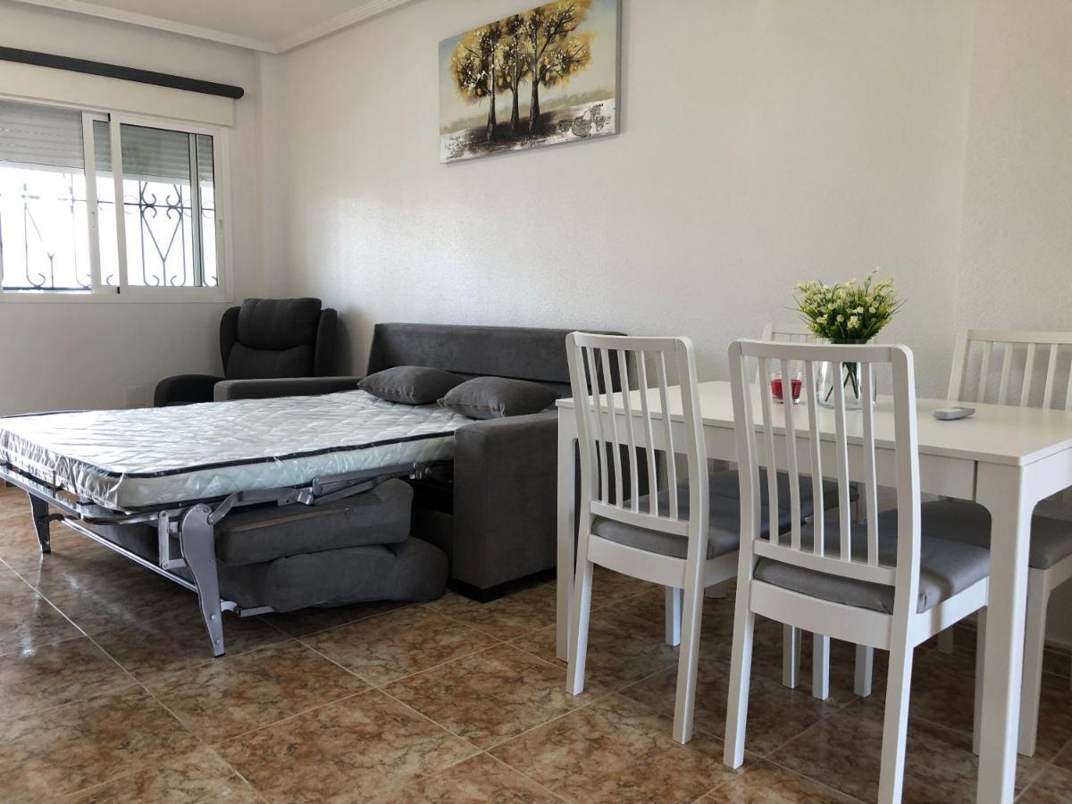 New Apartment In Torrevieja , Punta Prima Orihuela Costa With Pool أوريويلا المظهر الخارجي الصورة